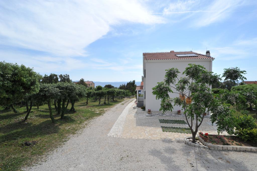 Villa Luna With Seaview Petrcane Eksteriør billede